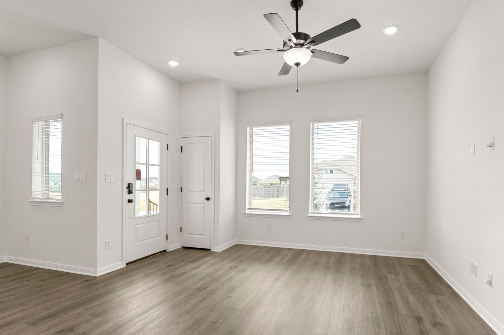 5_LivingRoom2