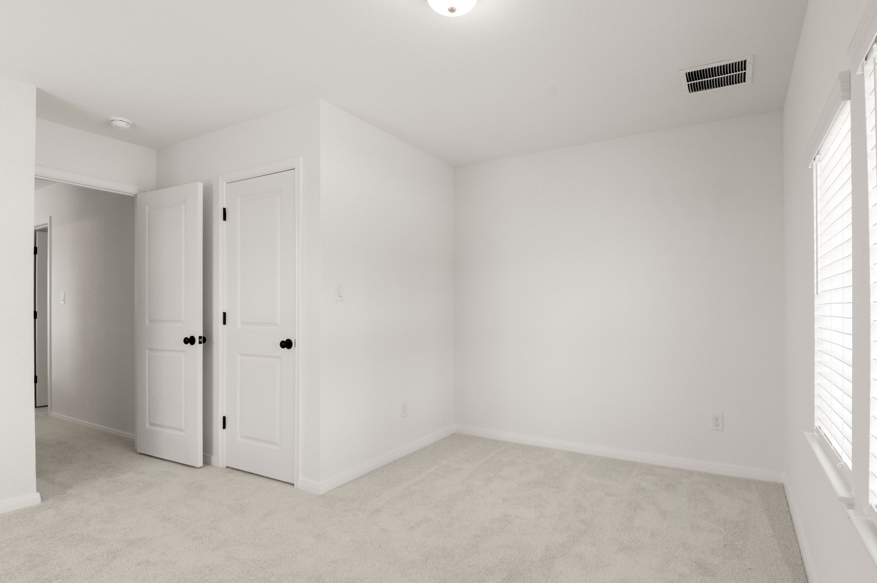 33_Bedroom3