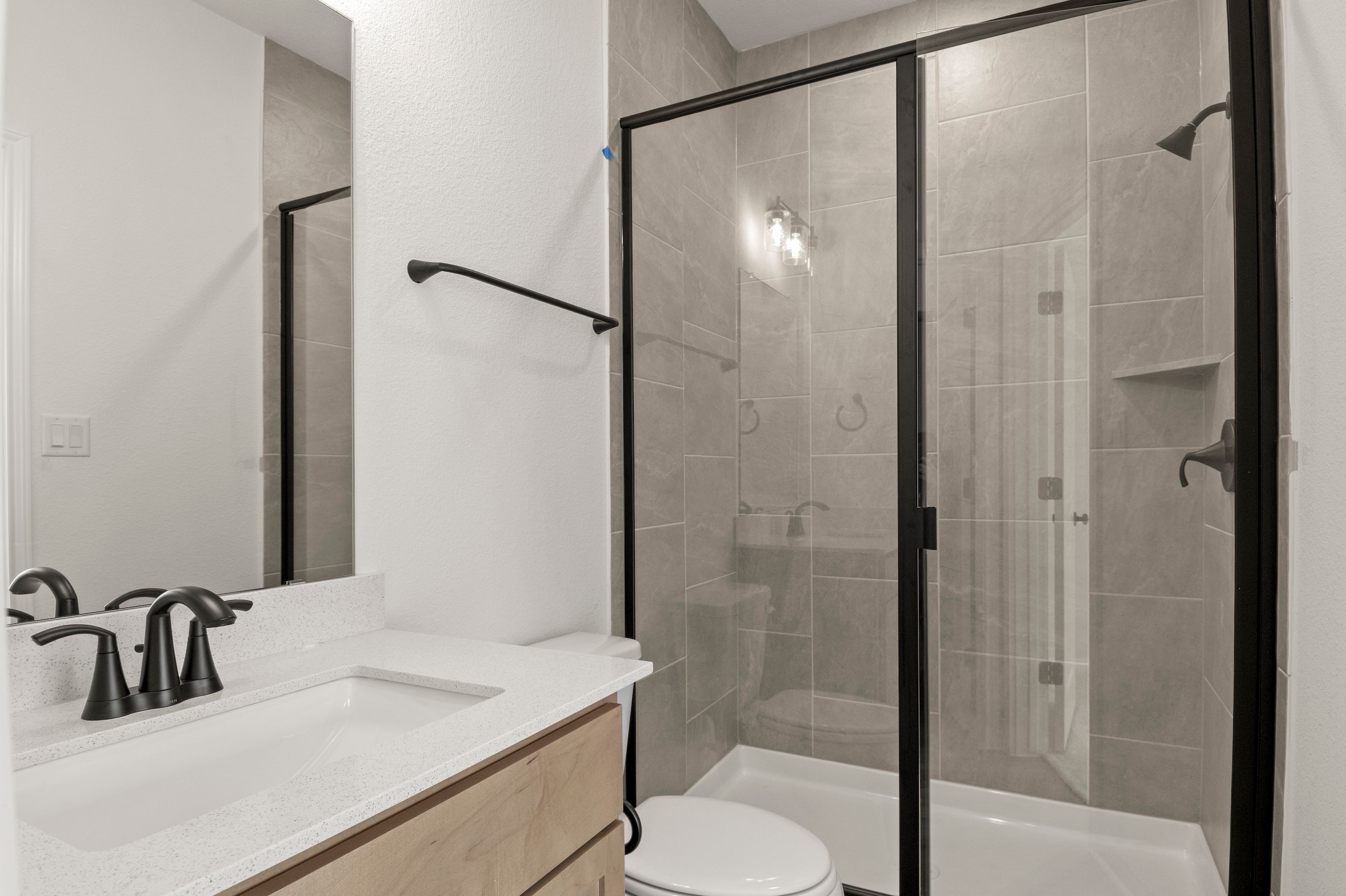 20_PrimaryBathroom