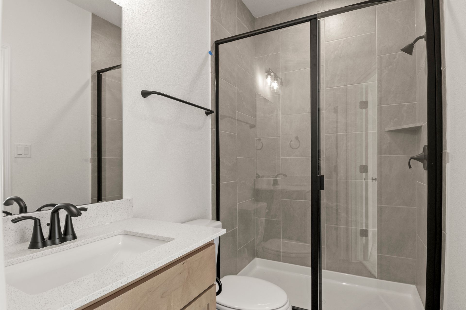 20_PrimaryBathroom