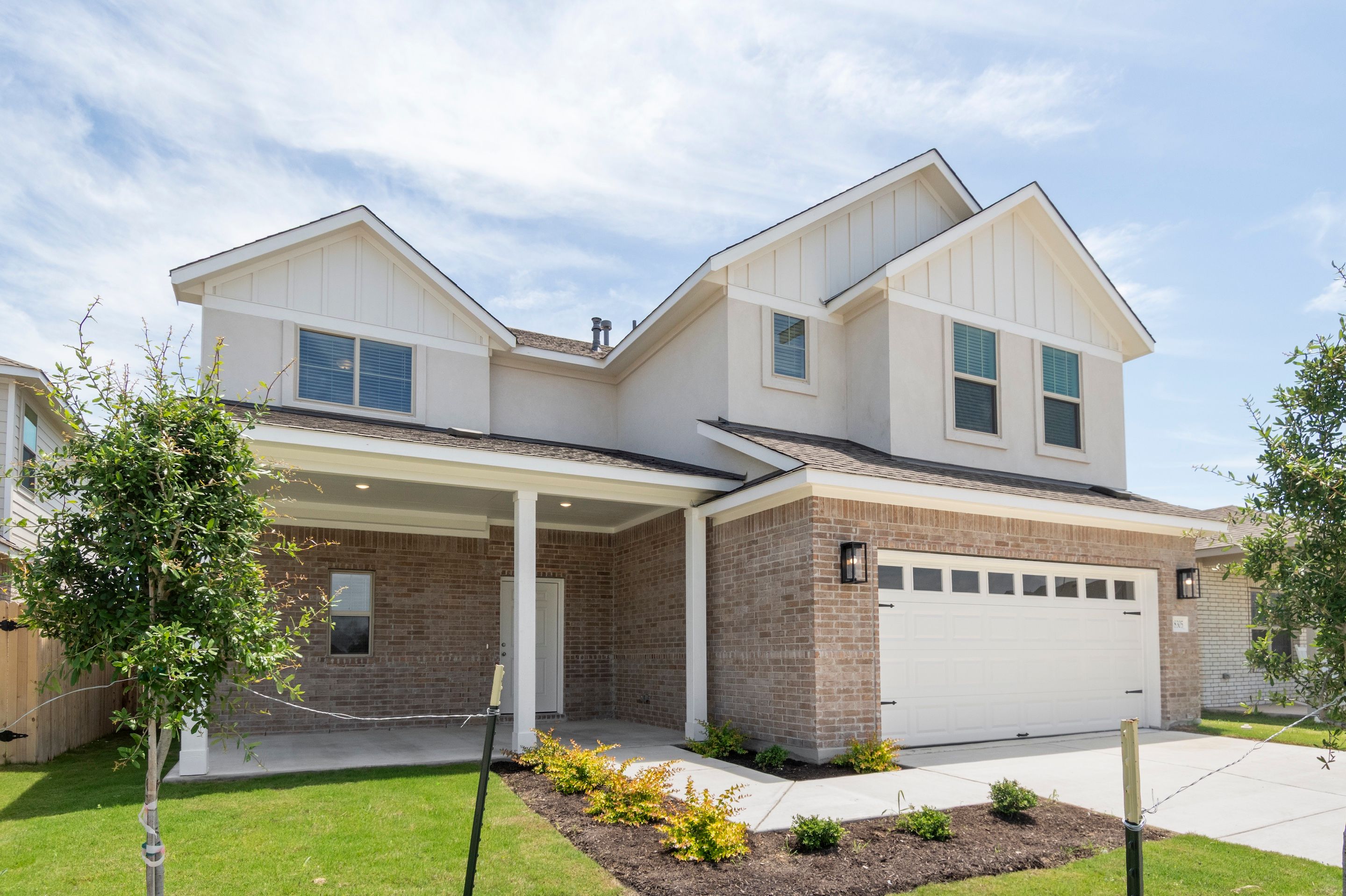 Hutchinson - Village at Manor Commons: Manor, Texas - Pacesetter Homes Texas