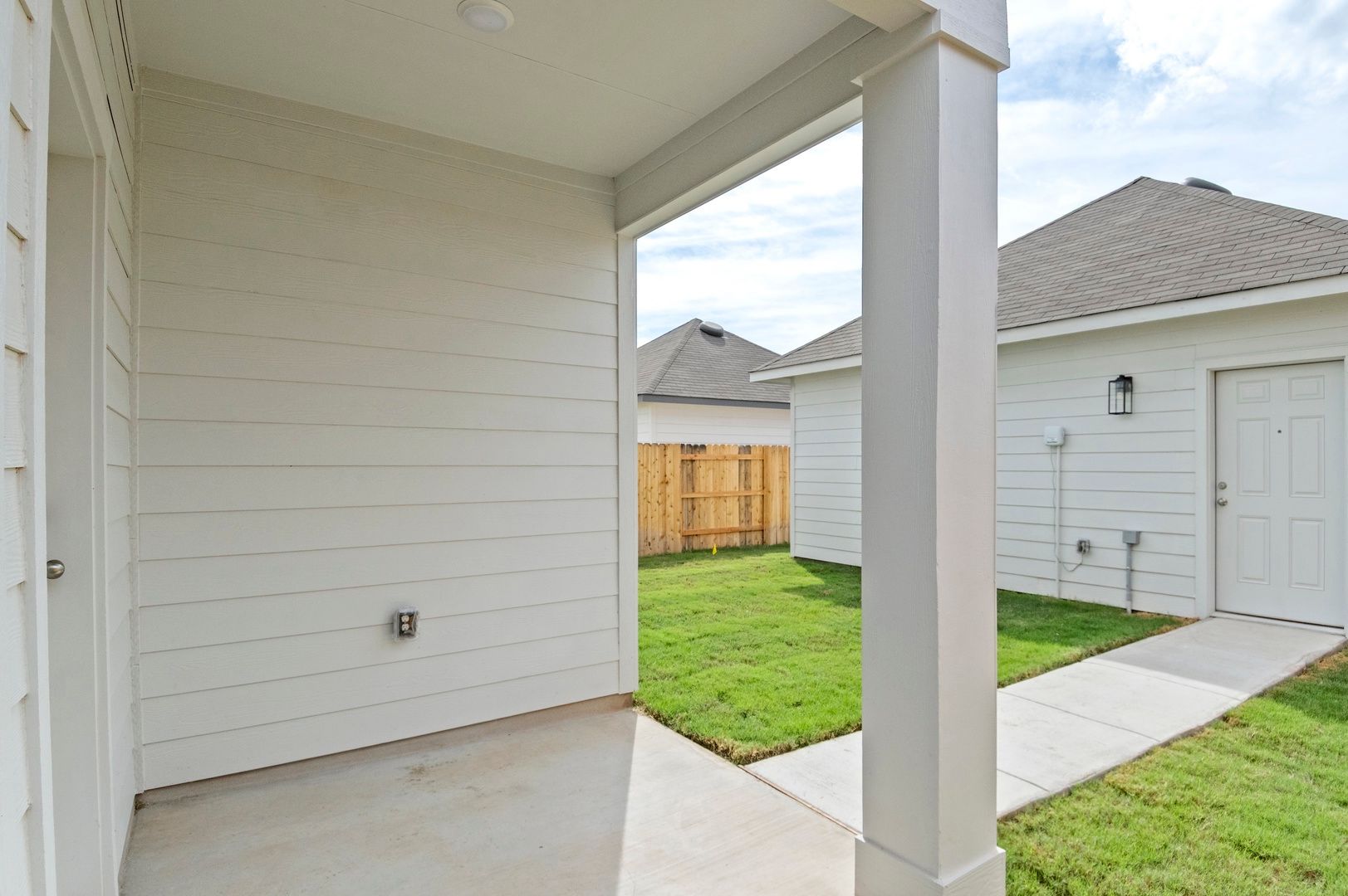 25_Patio