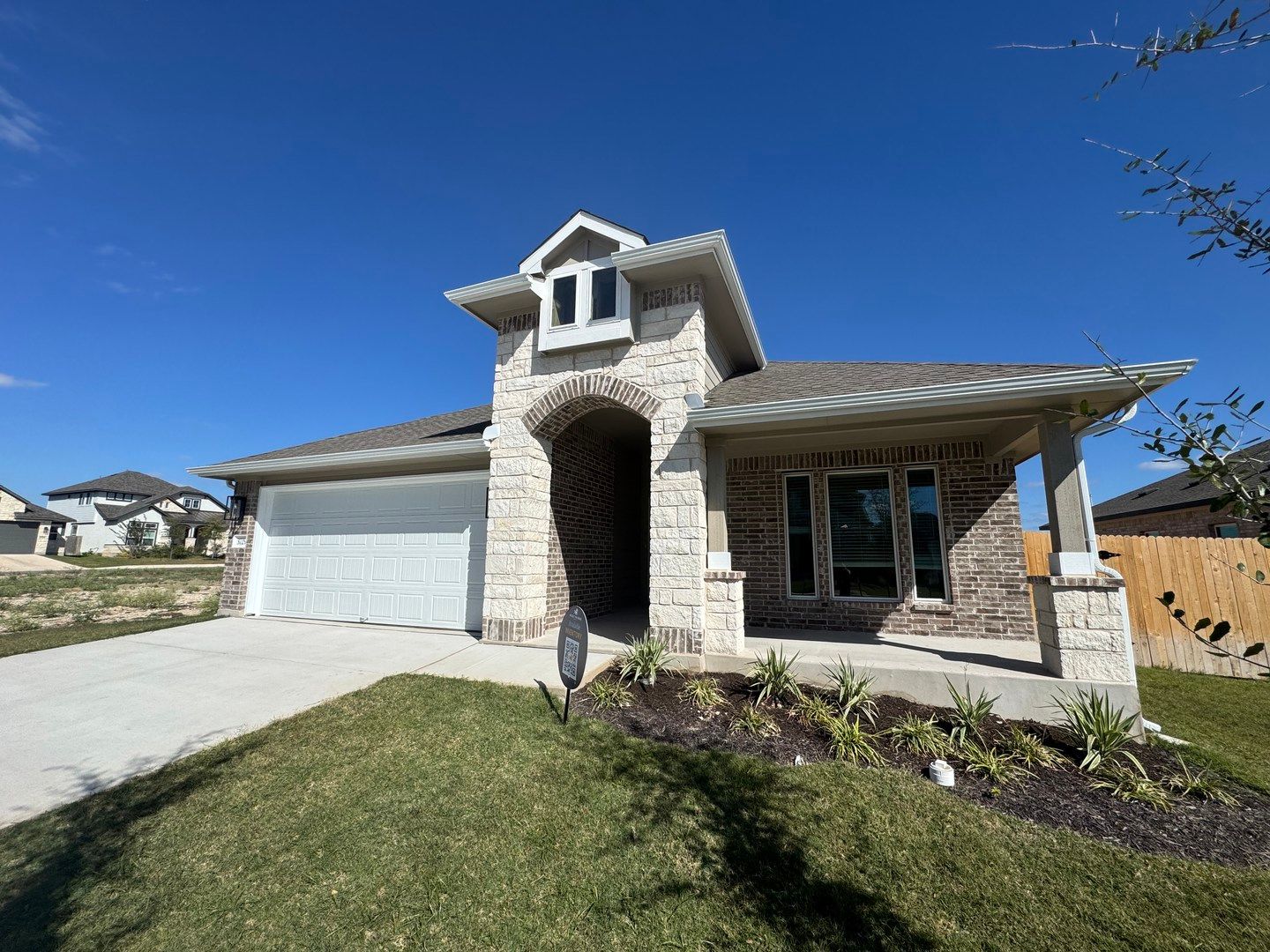 3729 Pin Oak Hills (Crow)