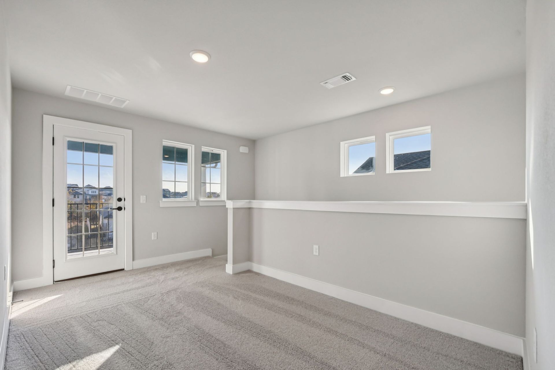 21-web-or-mls-9708 Petrichor Blvd-S1412-021