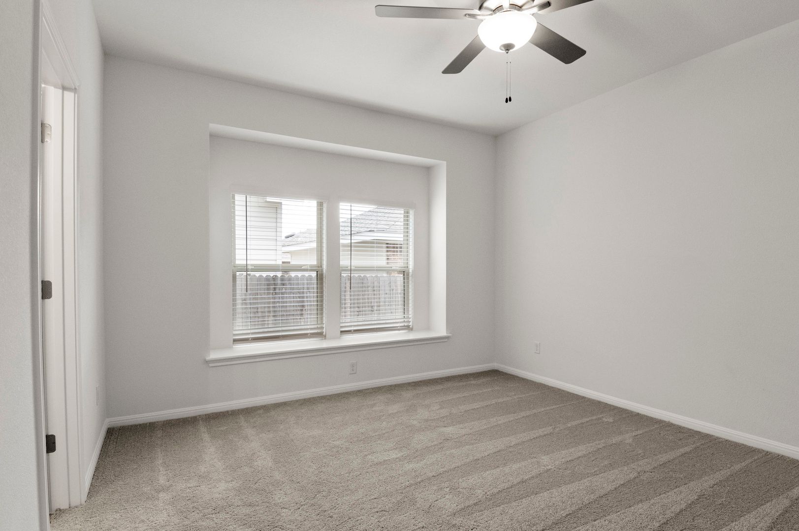 14_PrimaryBedroom2