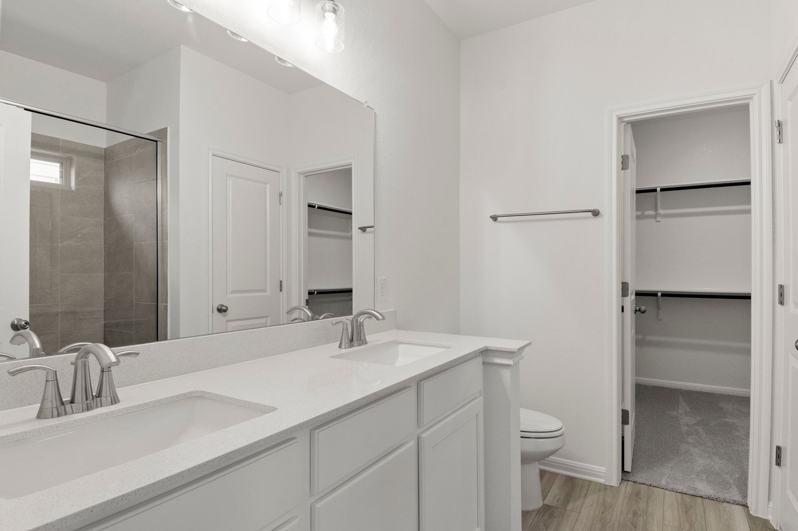 15_PrimaryBathroom
