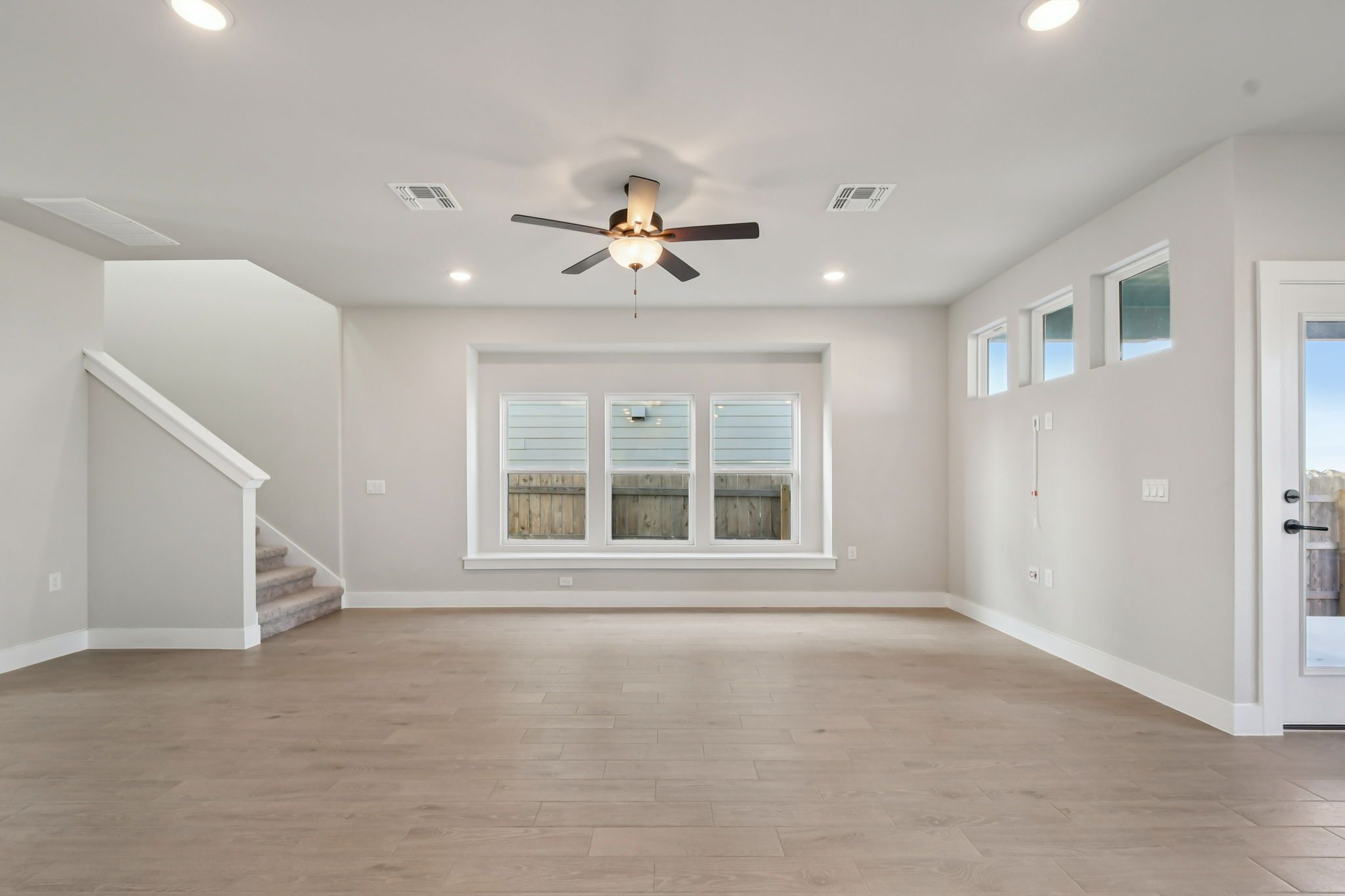 5-web-or-mls-9708 Petrichor Blvd-S1412-005