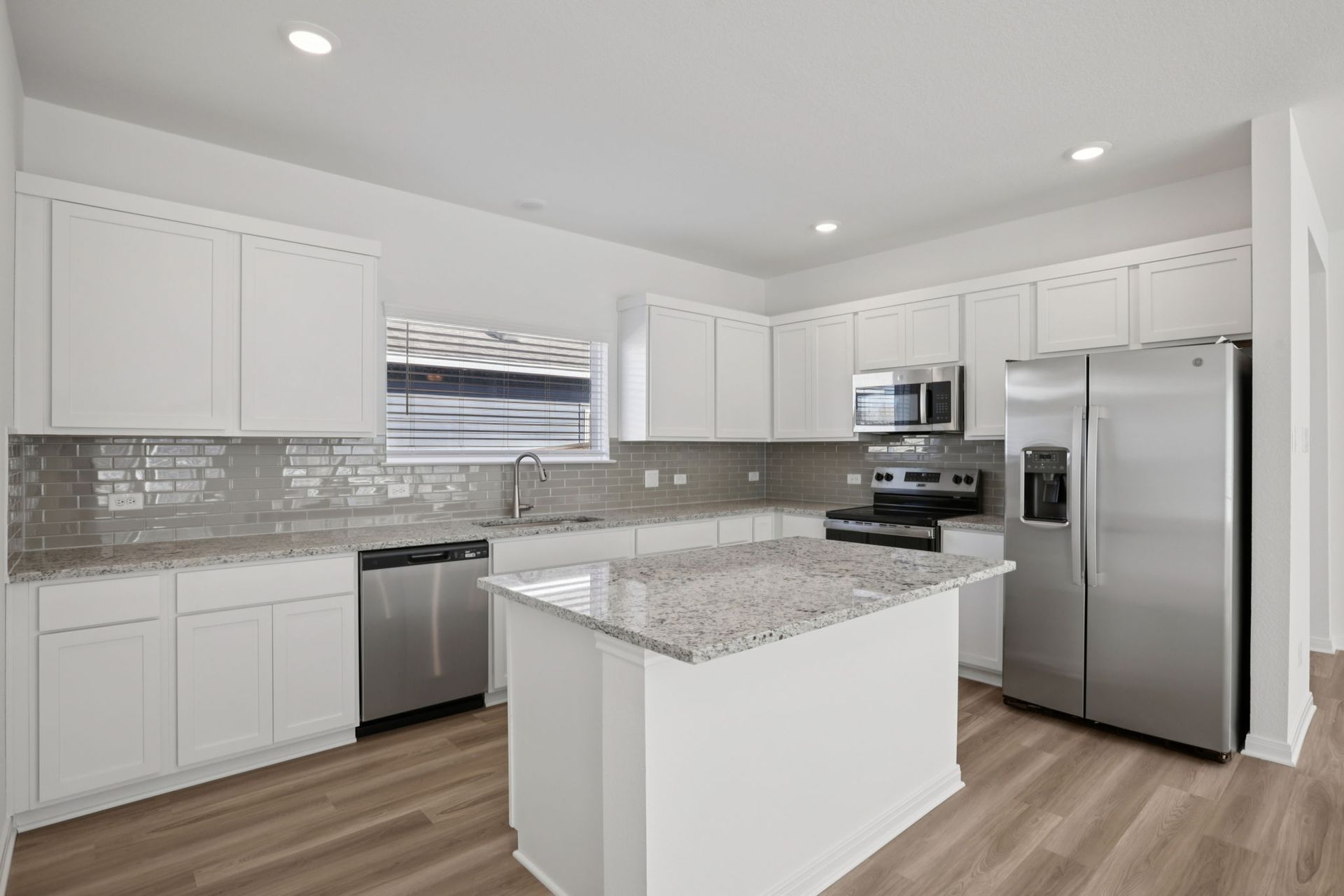14-web-or-mls-14-468 Josey Wales-S2112-014