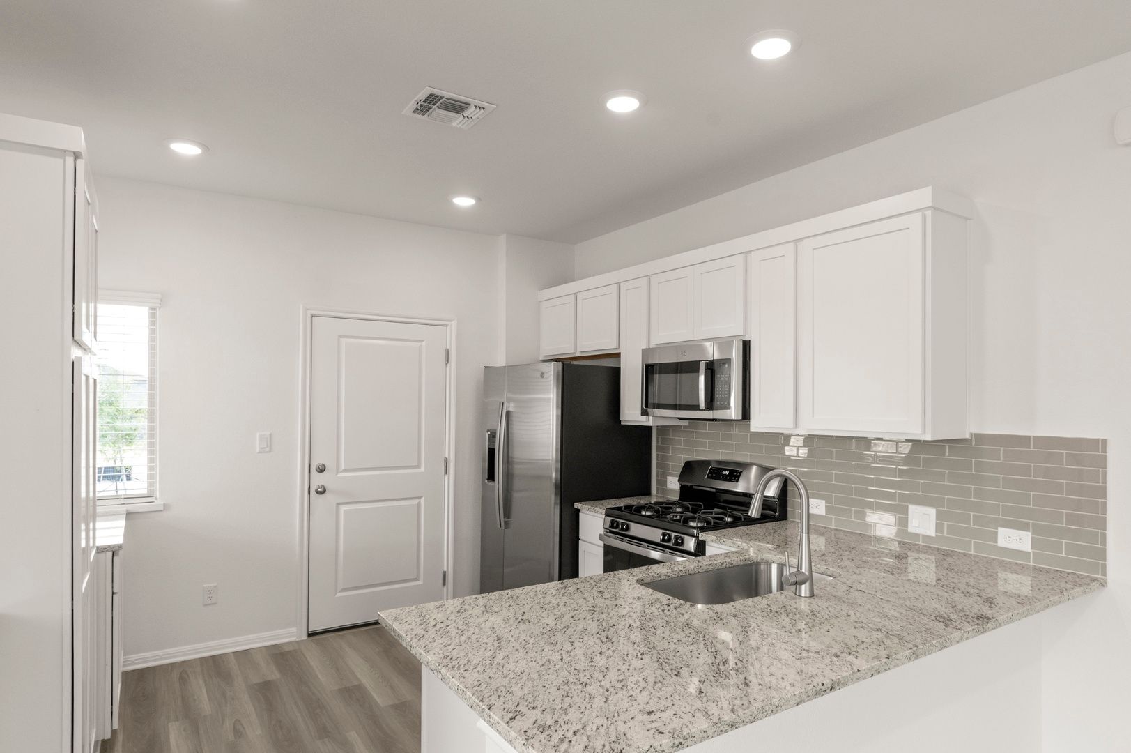 7_Kitchen2