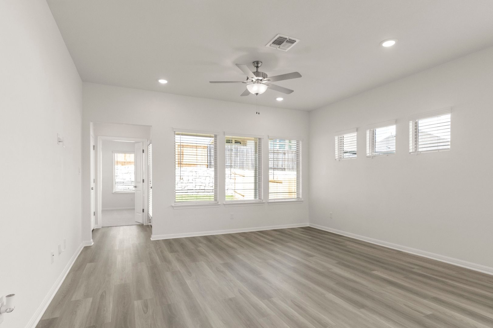 0_LivingRoom