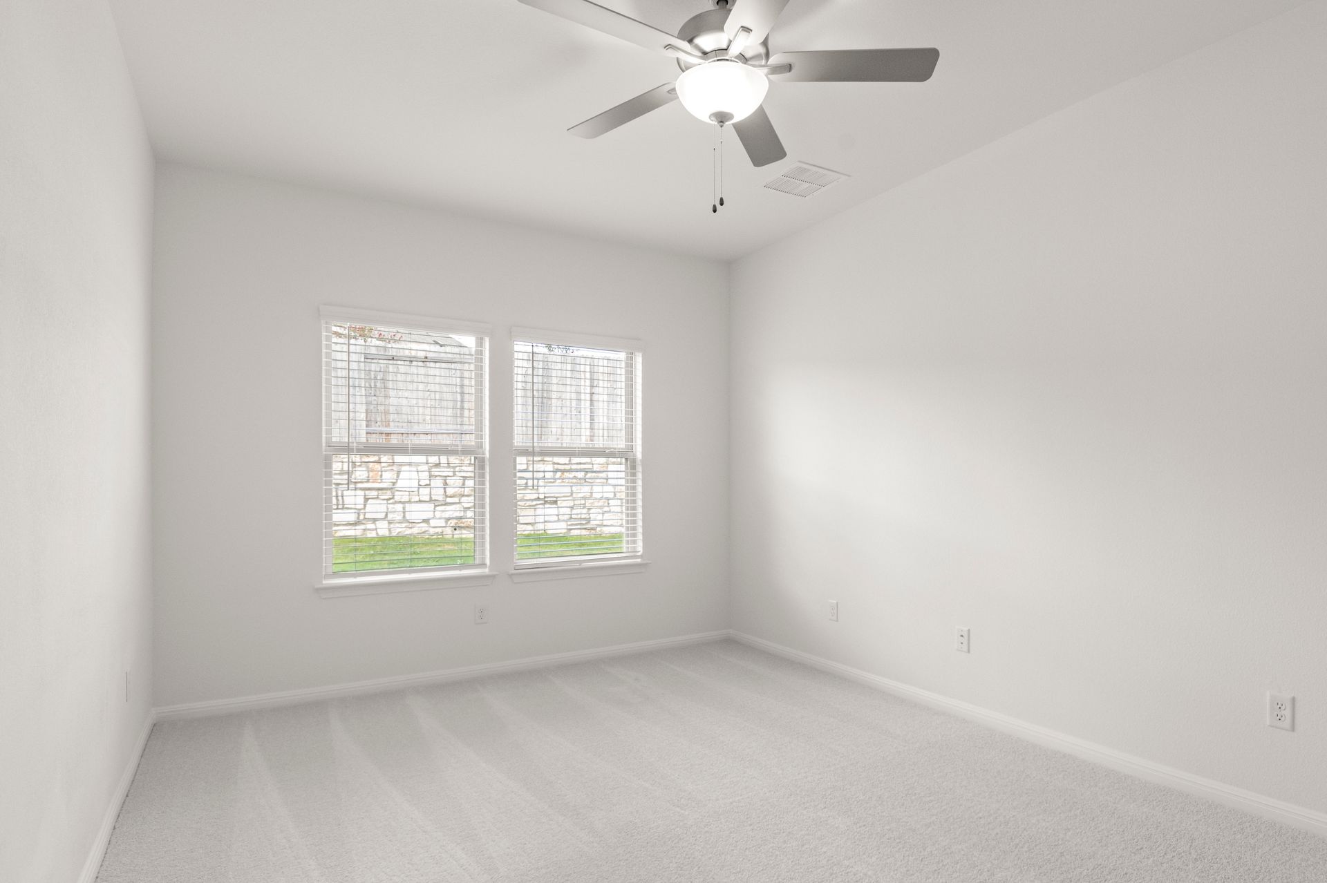 19_PrimaryBedroom2