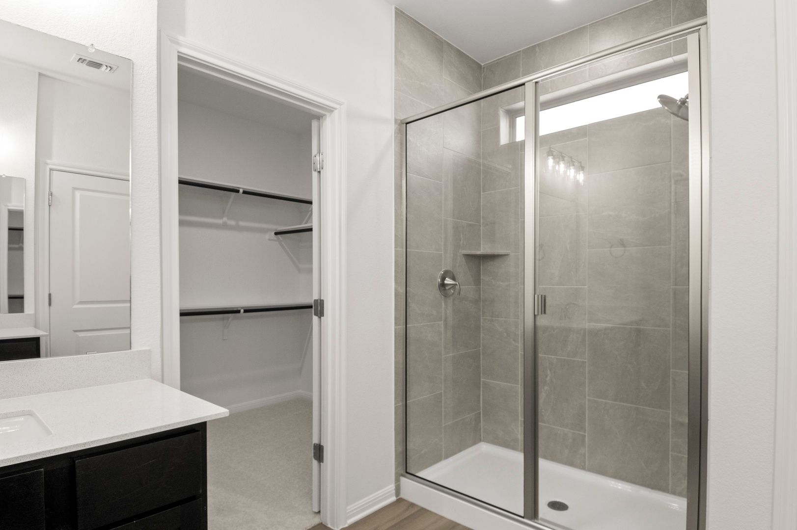 9_PrimaryBathroom4