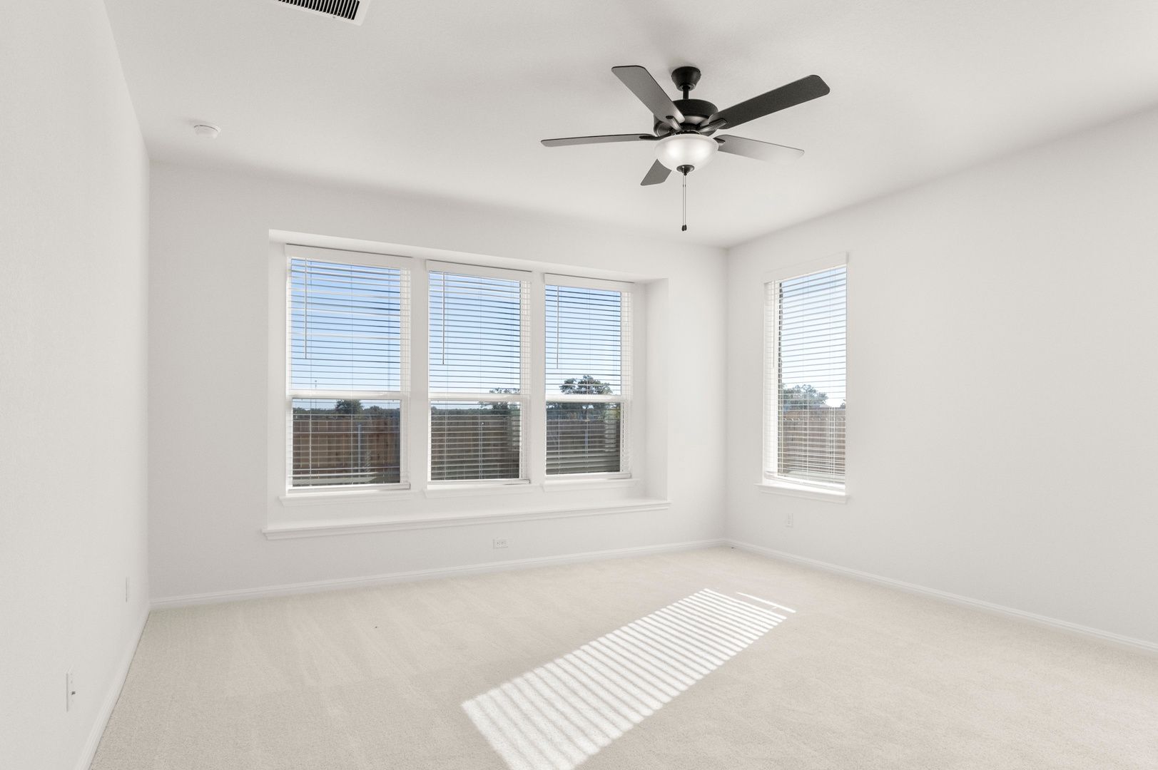 8_PrimaryBedroom