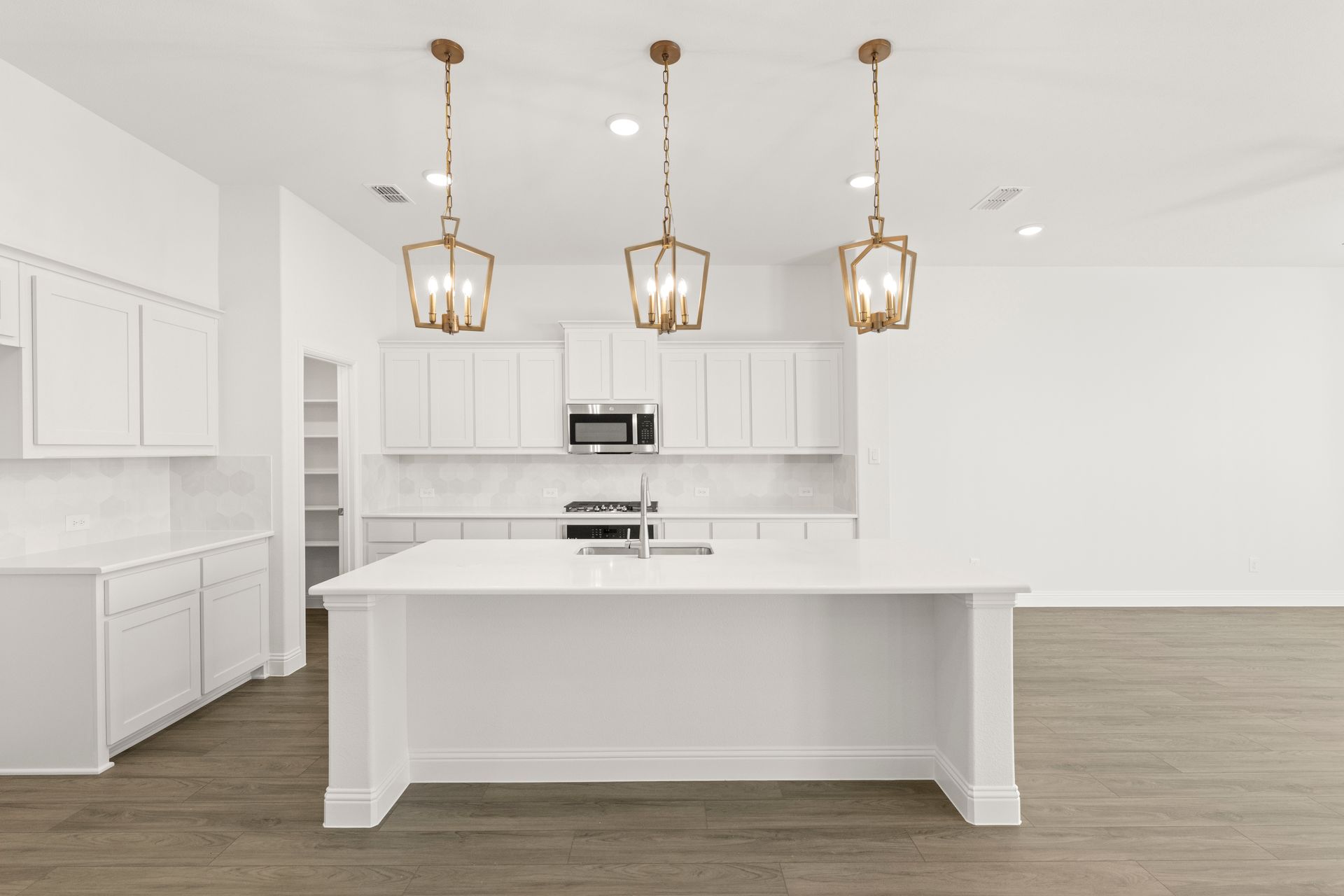 06_ Grapevine - Kitchen - Representative Photo