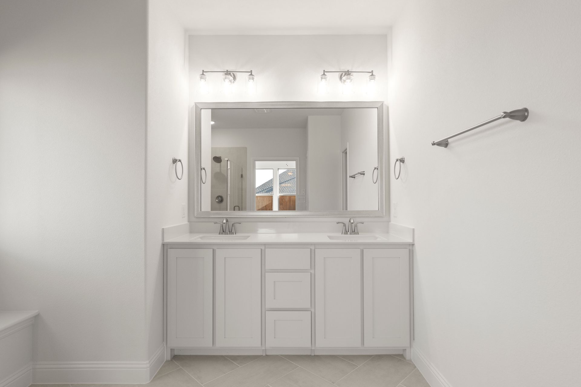 11_ Grapevine - Primary Bath - Representative Photo