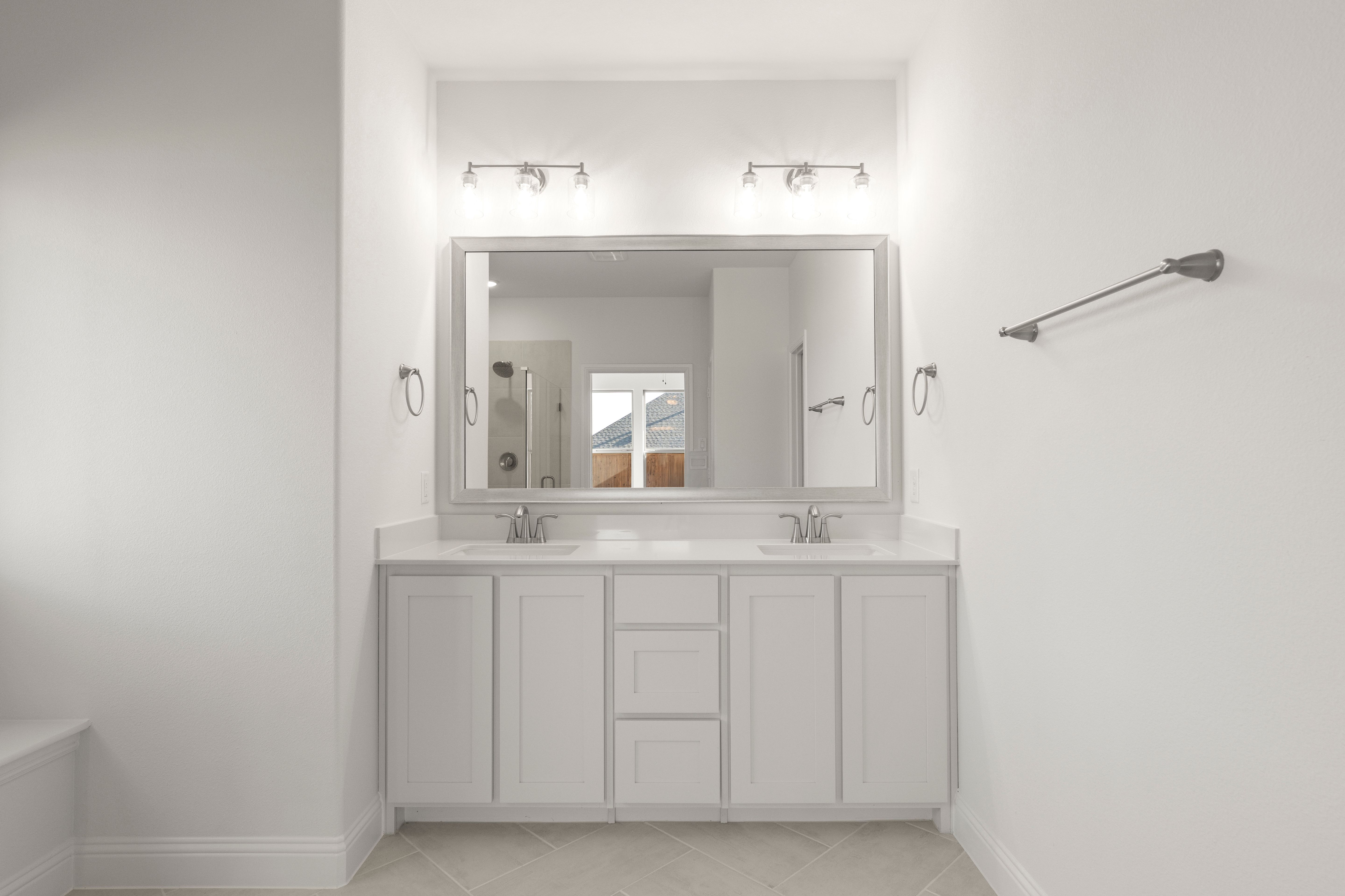 11_ Grapevine - Primary Bath - Representative Photo