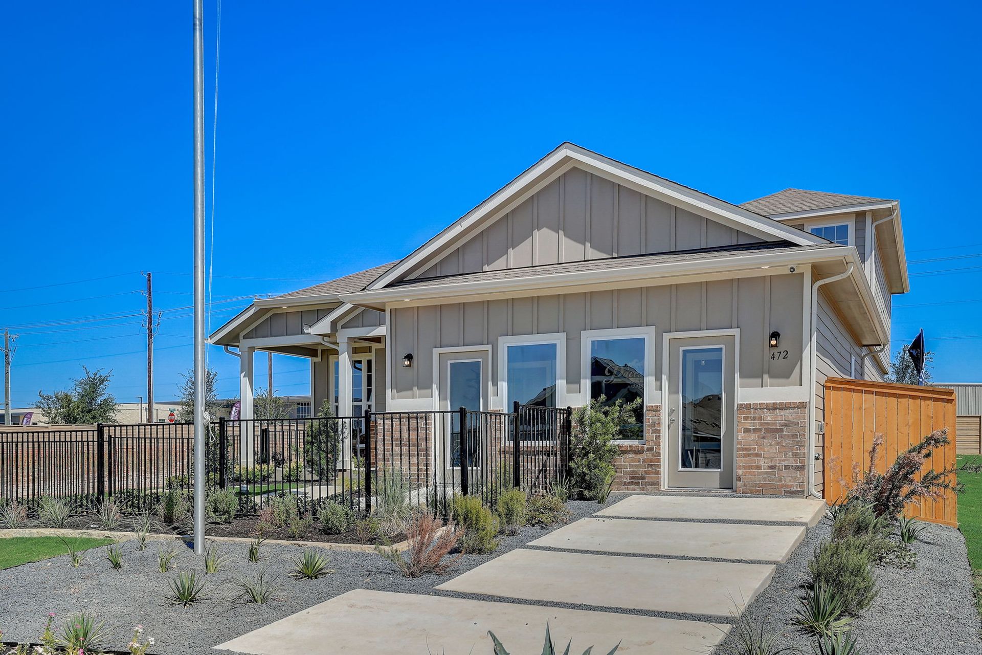 5-web-or-mls-Josey Wales Dr-005