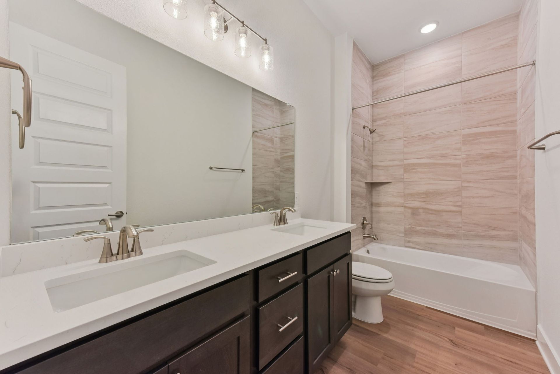 26-web-or-mls-7517 Boyd Haven Austin-S1401-026