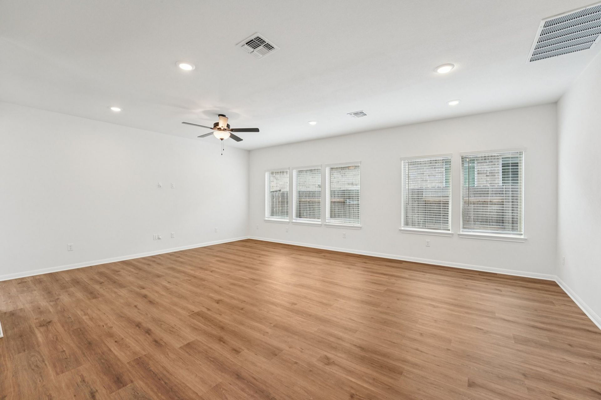 9-web-or-mls-Bay Breeze Dr-S1402-009