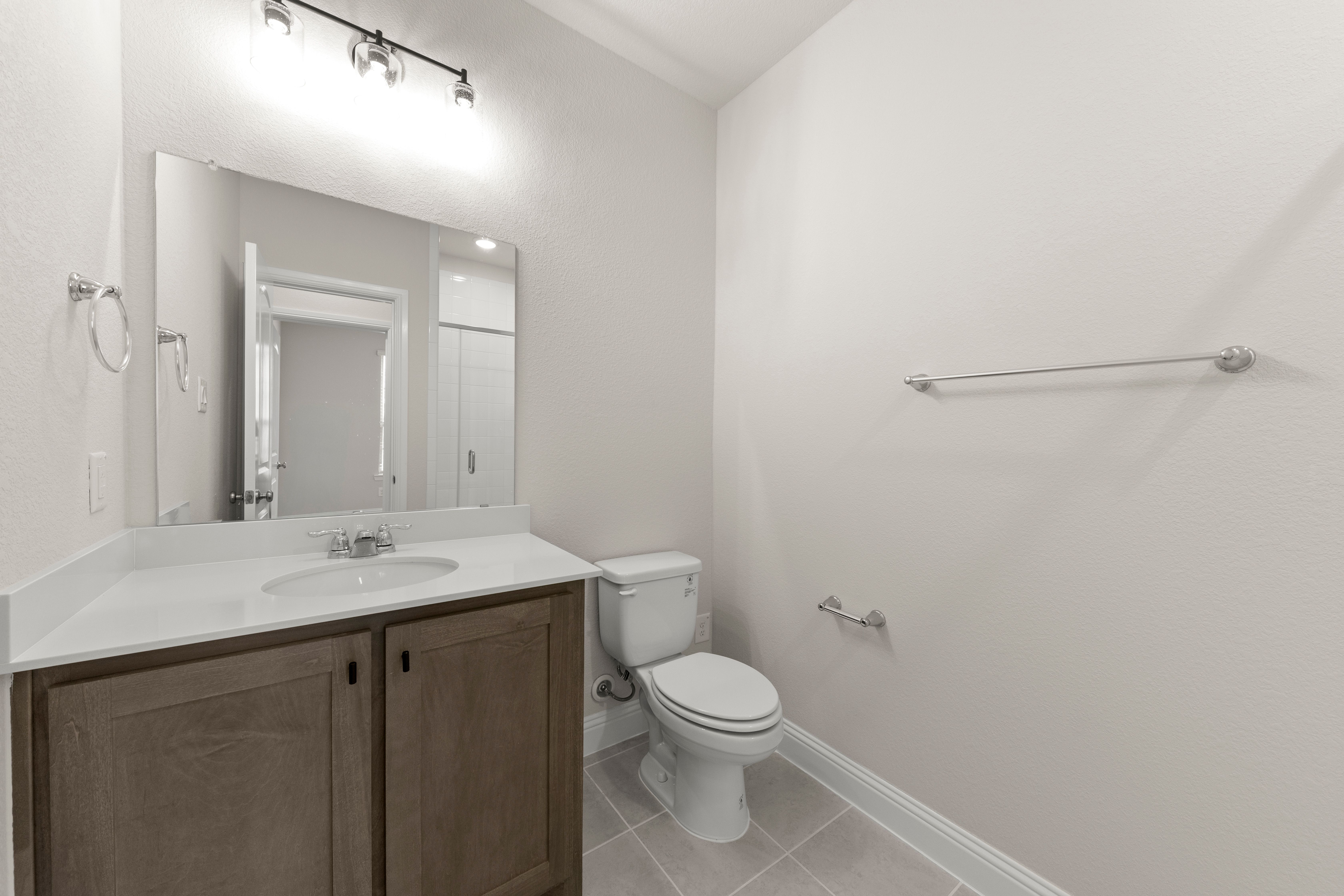 1436 Bramante - 2ND Bath
