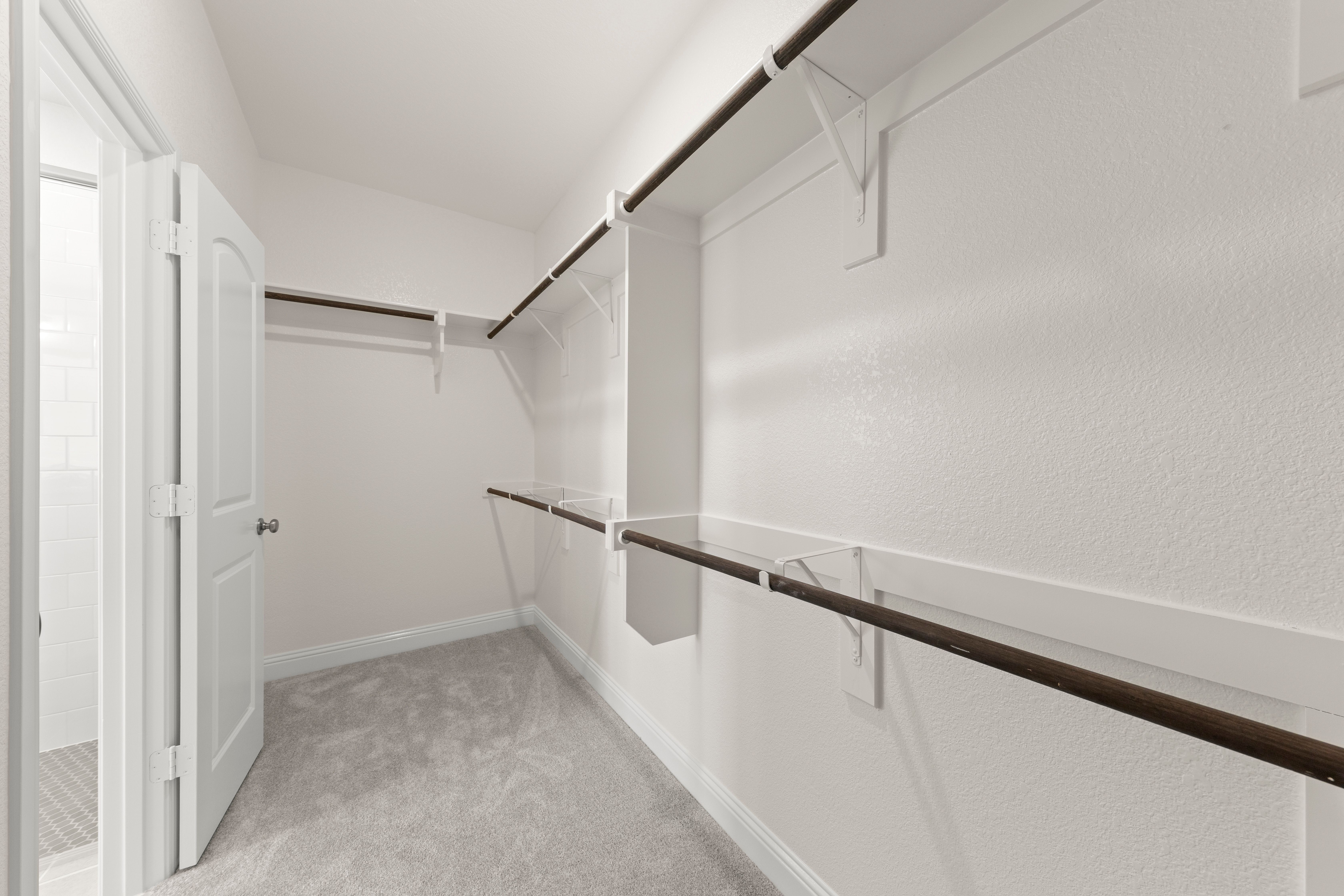 1436 Bramante - Closet