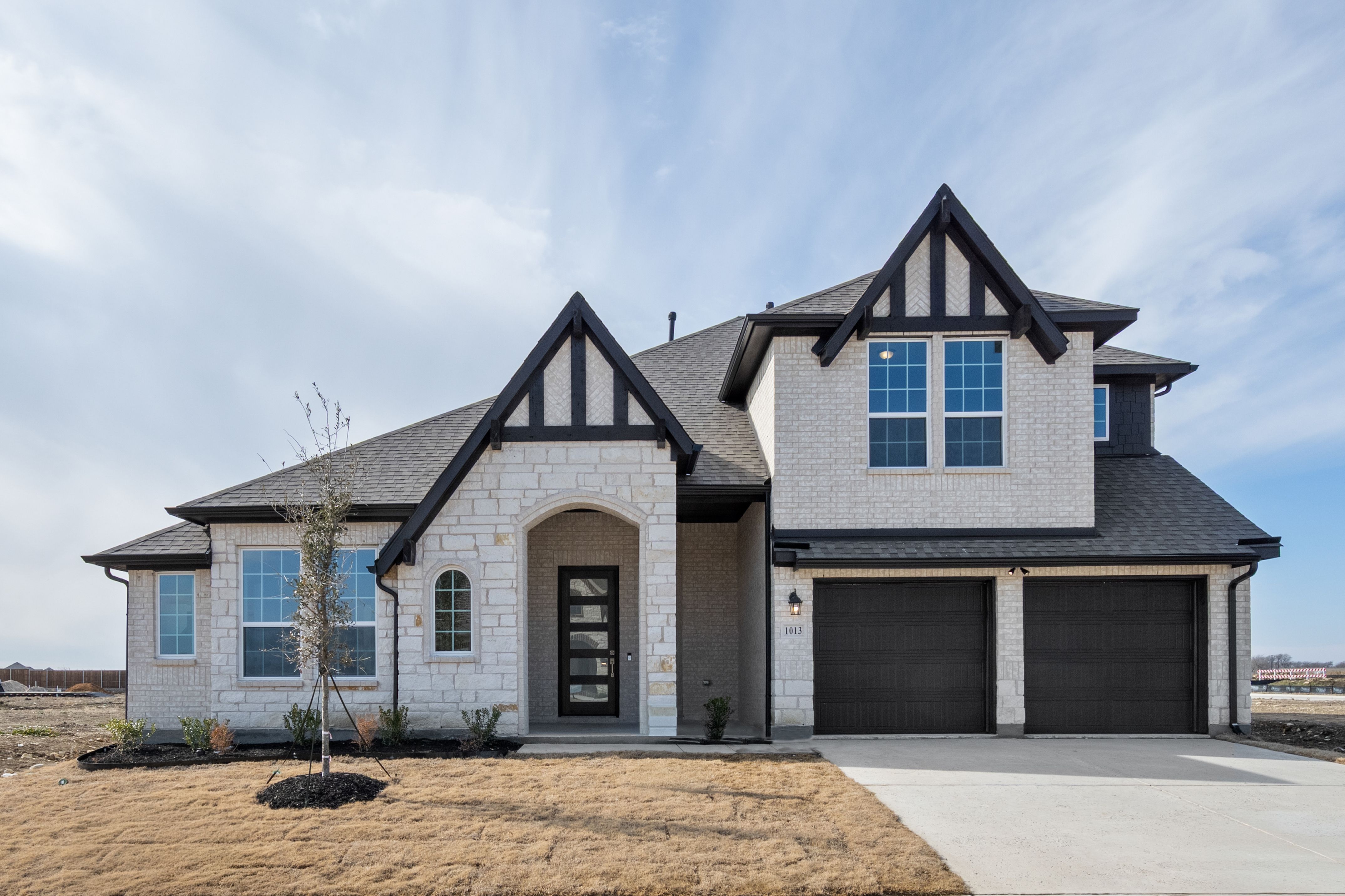 1013 Butterfly Lane (Sandstone II)