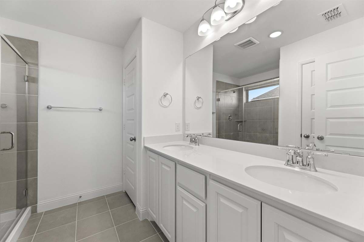 13_Melrose Representative Photo