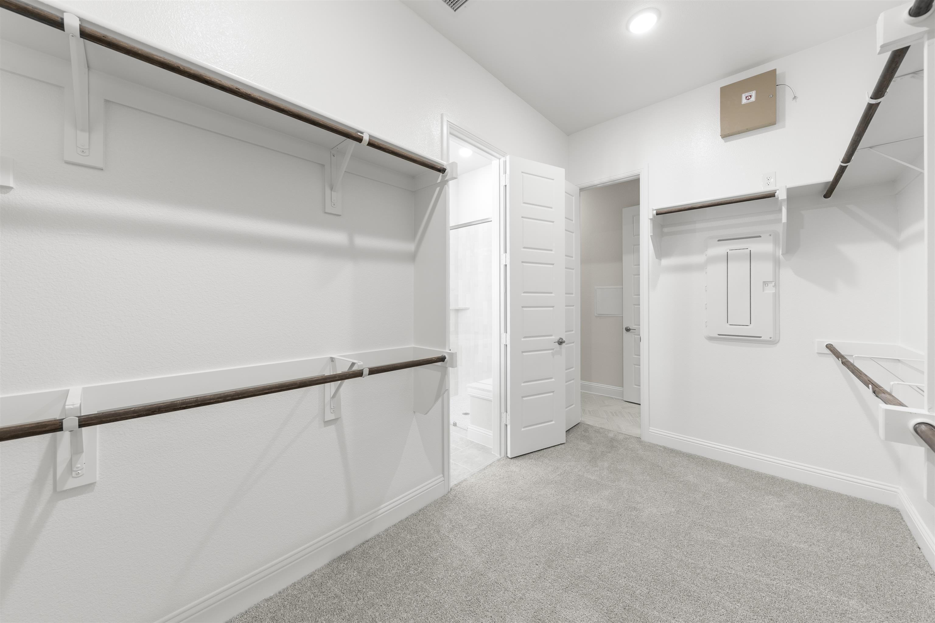 2207Clairmount_18