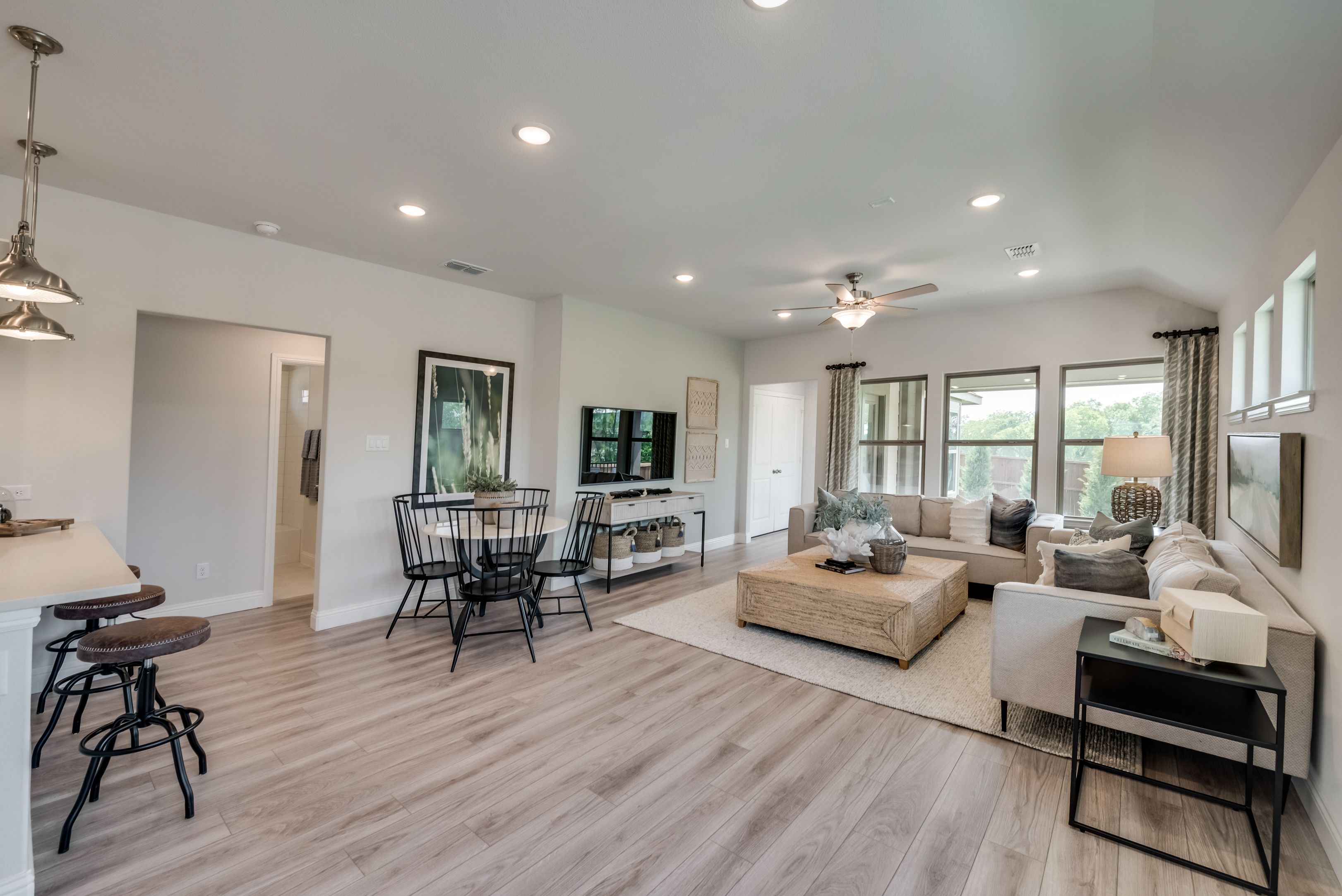 6012530__1653118978224_171townparkavenue-006