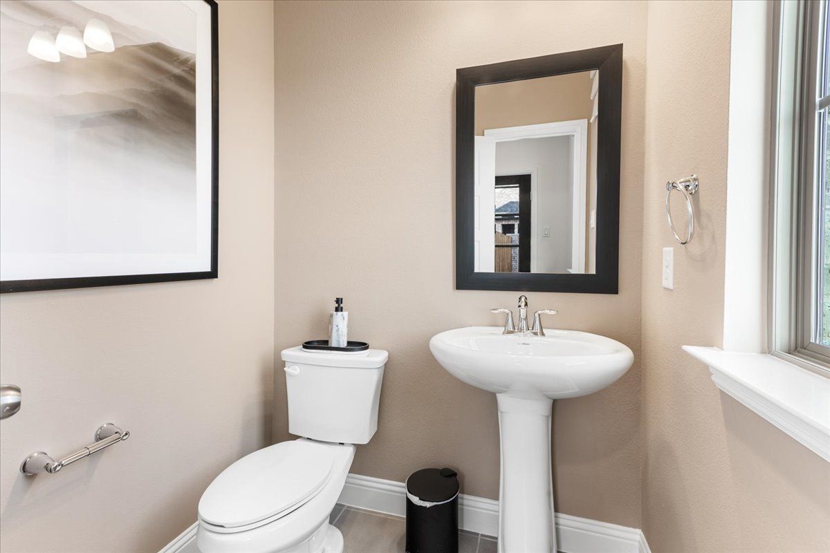 27-1004 Joy Ml Pl-29