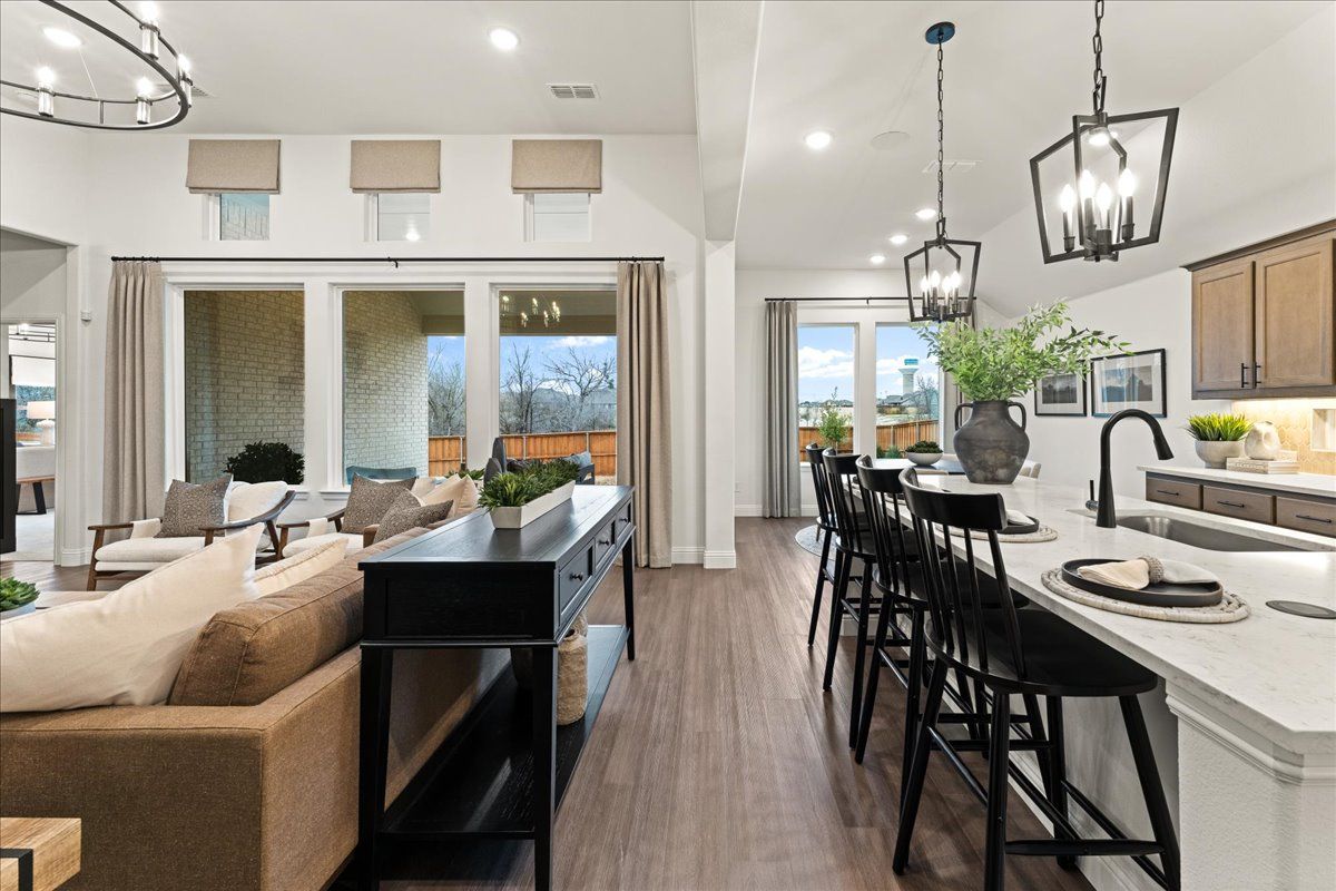 31-3707 Maize Ave-10