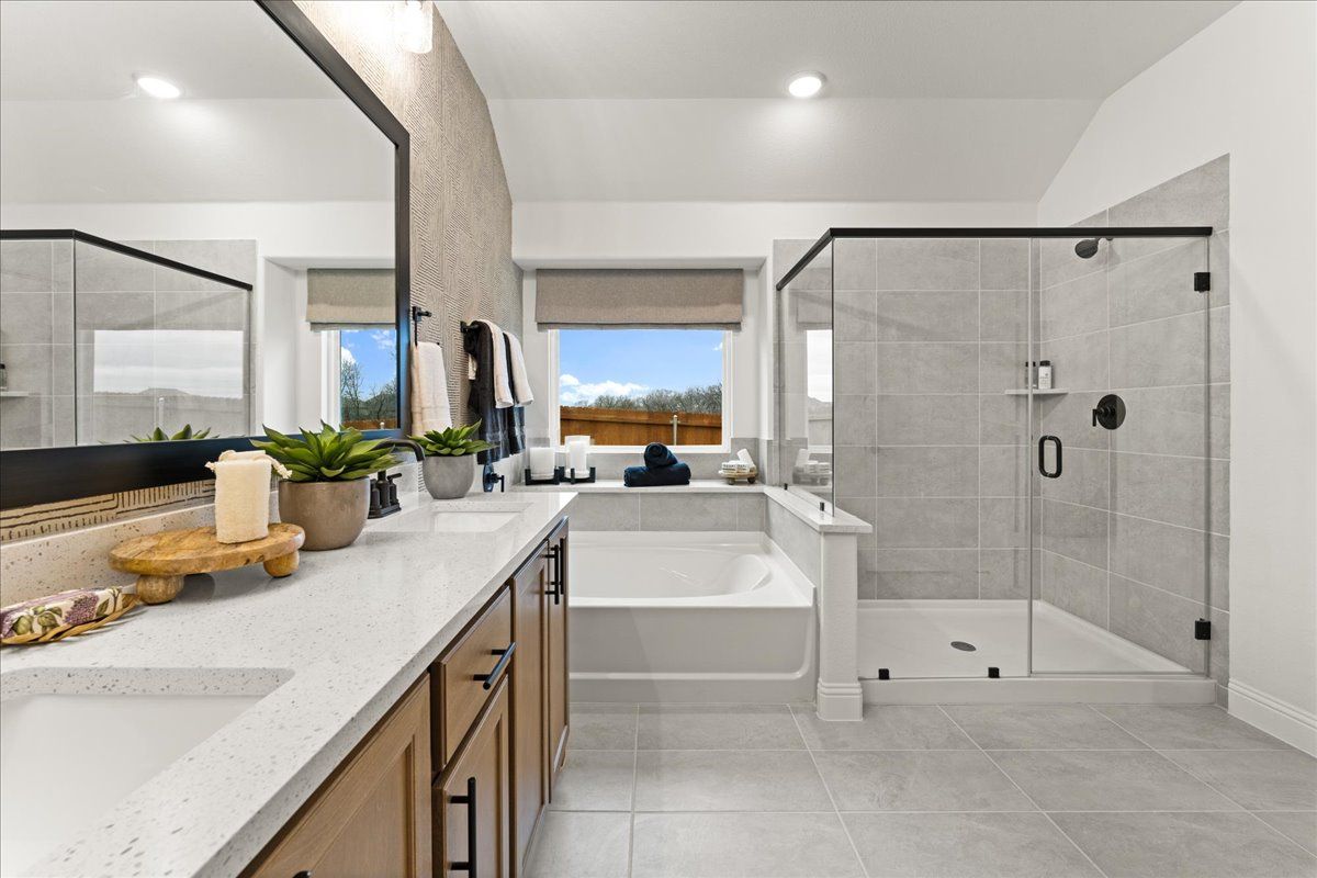 20-3707 Maize Ave-21