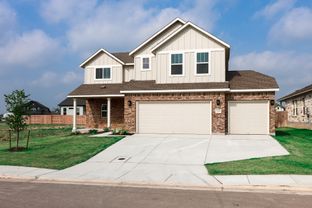 Hutchinson - Village at Three Oaks: Seguin, Texas - Pacesetter Homes Texas