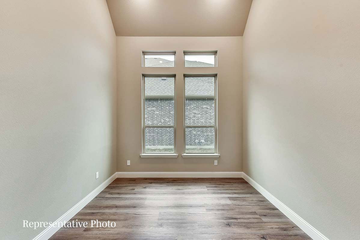 1022 Longbow Trail. Justin, TX 76247