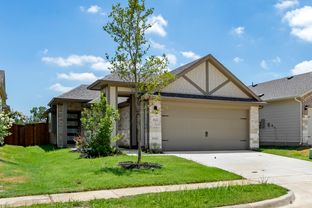 Melrose - Keeneland: Aubrey, Texas - Pacesetter Homes Texas