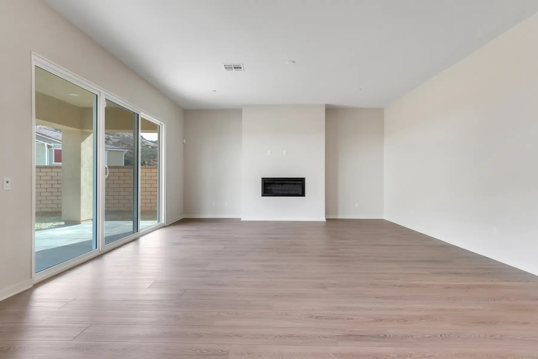 6536 Canyon Oaks Drive (Royal Oaks Plan 4008)