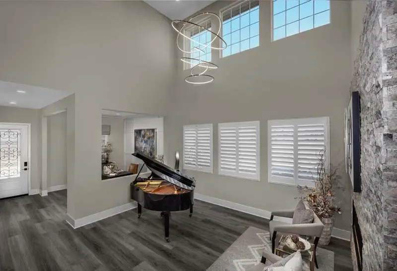 Pacific Royal Oaks por Pacific Communities en Ventura California