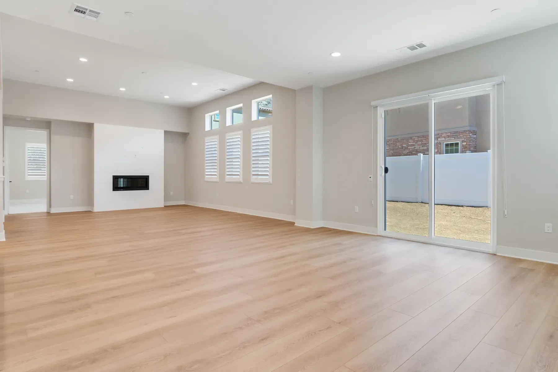 6548 Canyon Oaks Drive (Royal Oaks Plan 3093)