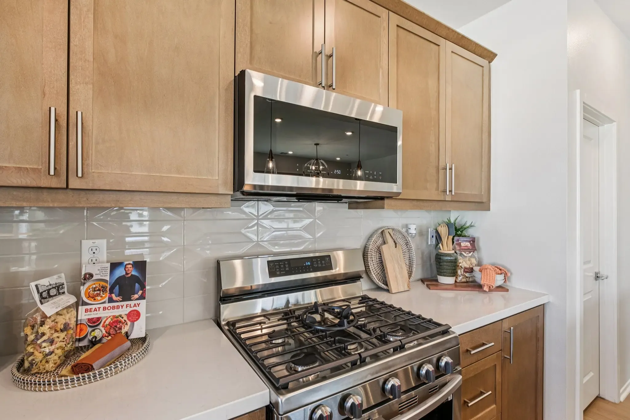 45609 17Th St E. Lancaster, CA 93535