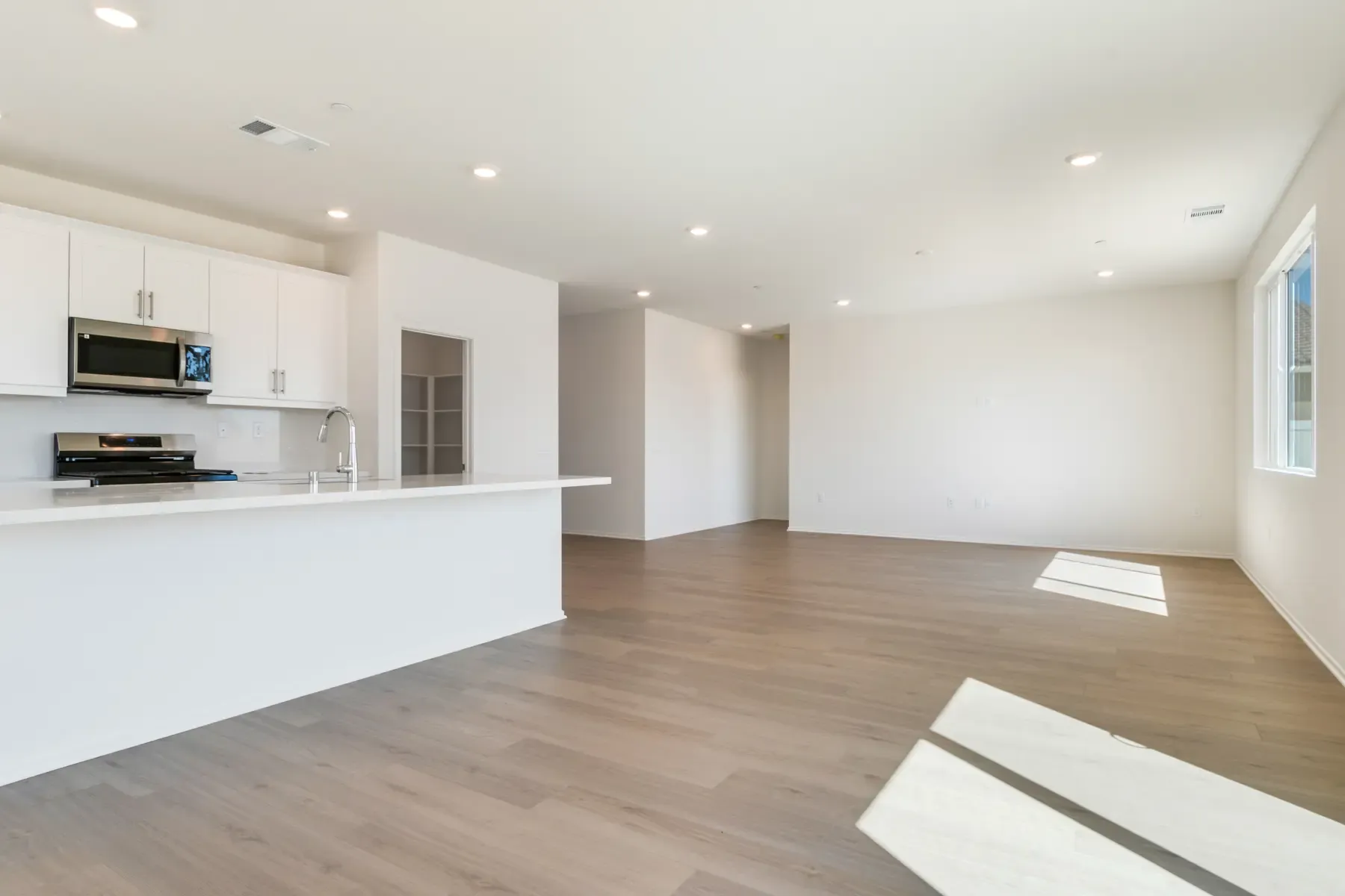 45644 Rachel Avenue (Lily Plan 2)