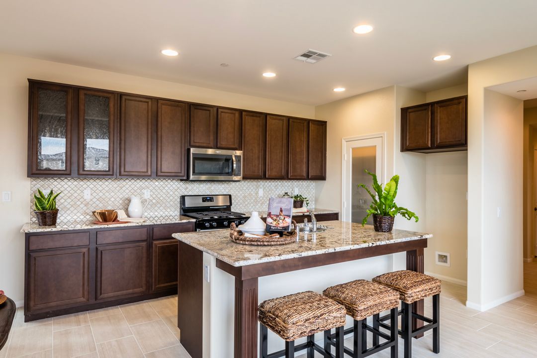 Monte Villa Plan 3 Kitchen Island