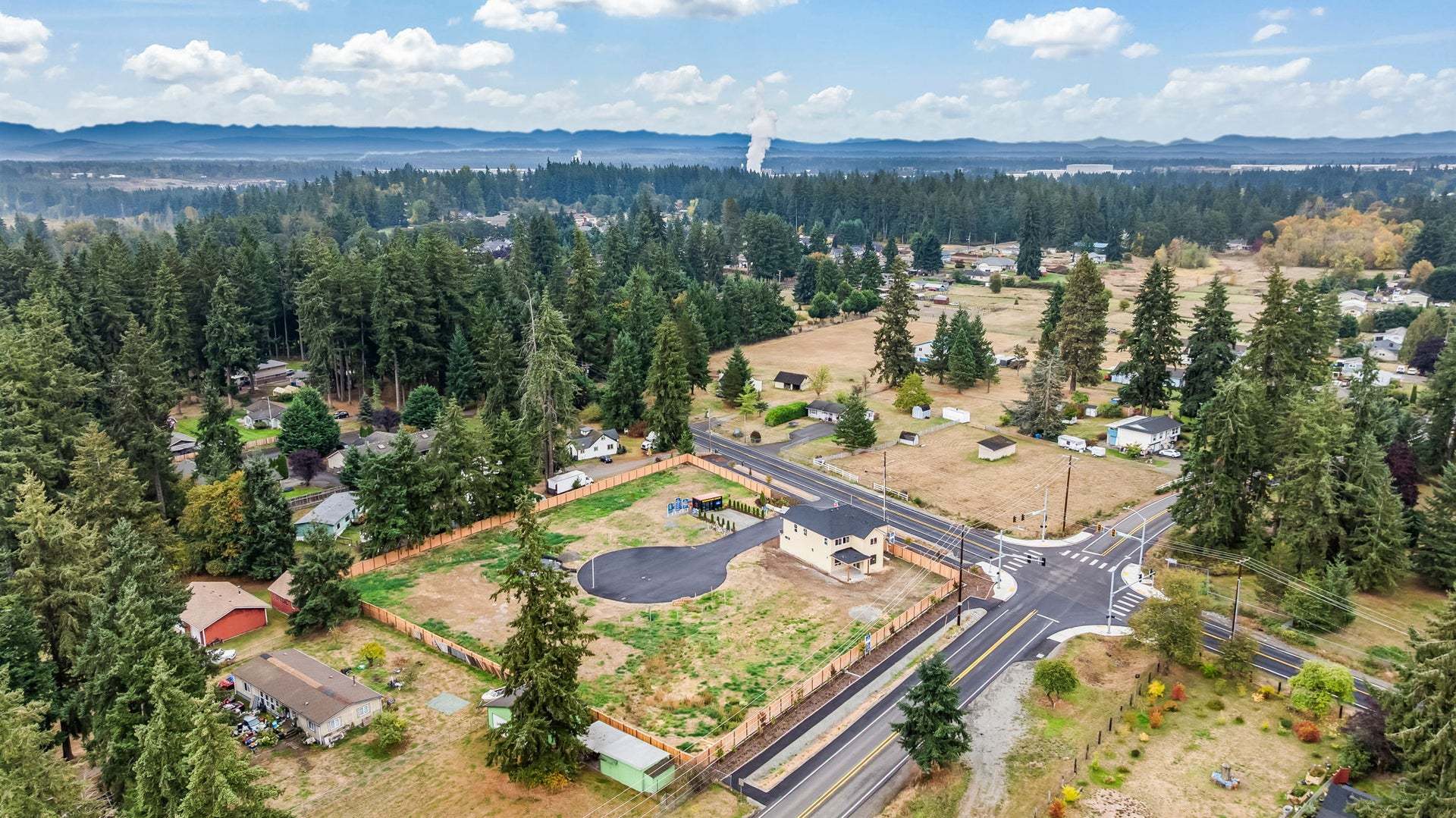 casa en Clover Creek Court por Pacific Lifestyle Homes