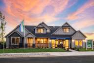 Salmon Creek Ridge por Pacific Lifestyle Homes en Portland-Vancouver Washington