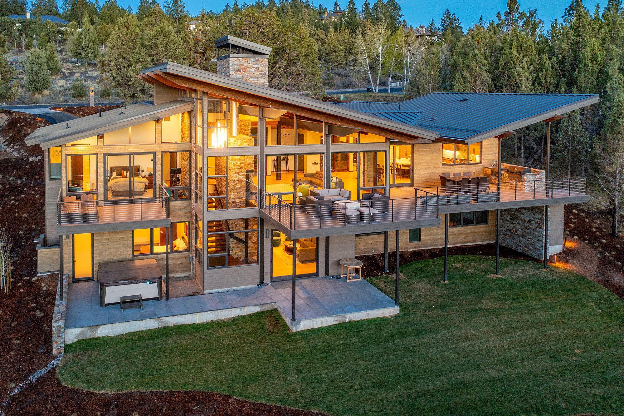 casa en Pacwest Builders, LLC por Pacwest Builders, LLC