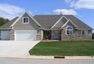 casa en Pekarske Builders por Pekarske Builders Inc.