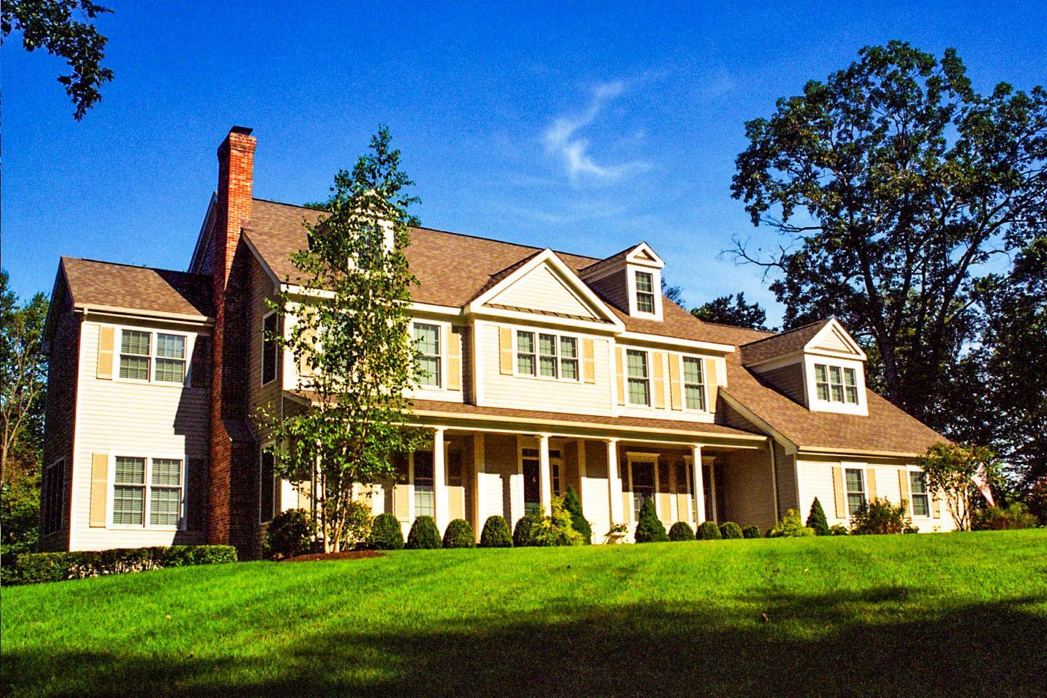 Pelham Homes por Pelham Homes en Danbury Connecticut