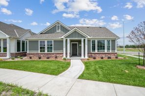 300 W Pepper Tree Rd (Bedford)