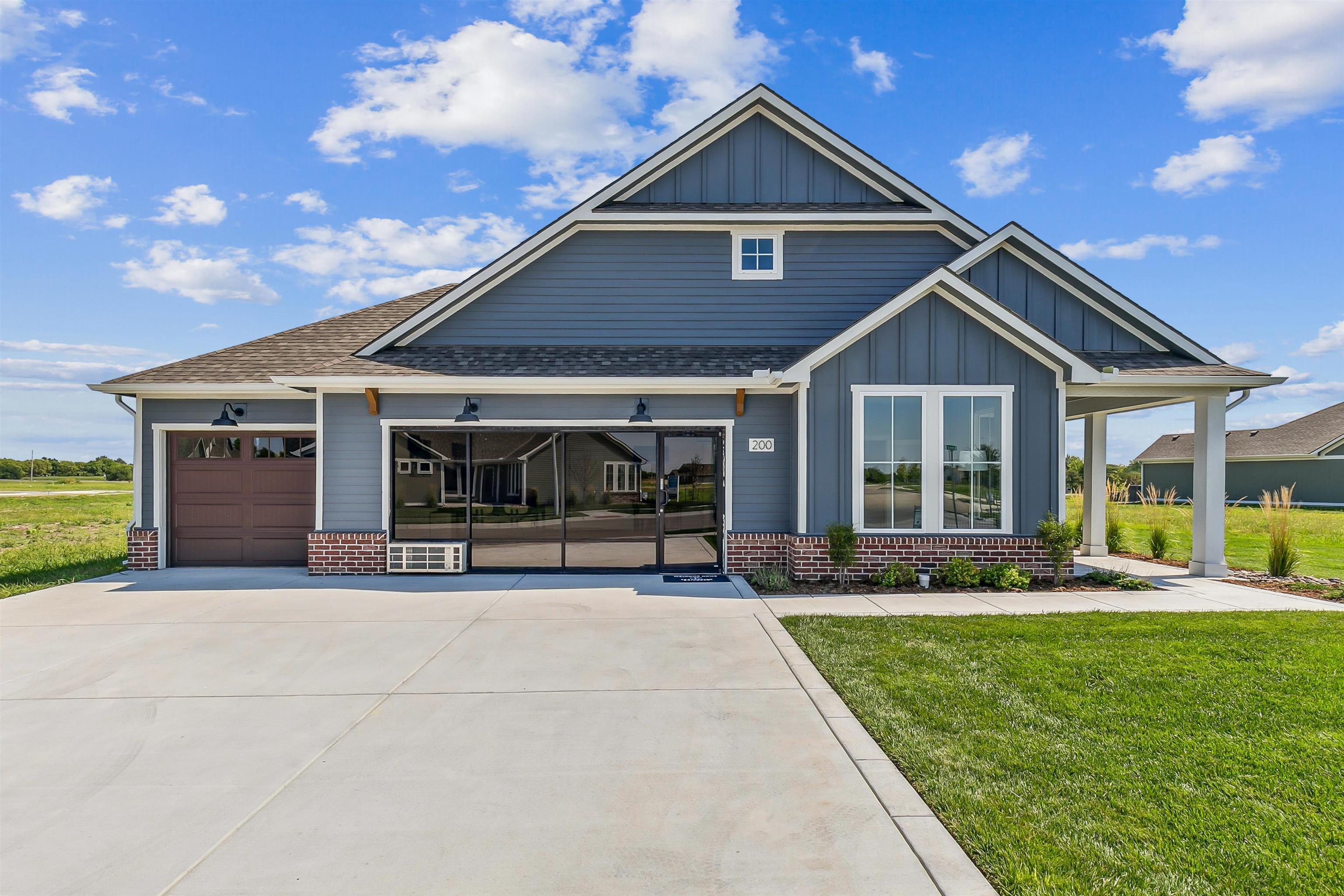 The Courtyards at Cornerstone por Perfection Builders en Wichita Kansas
