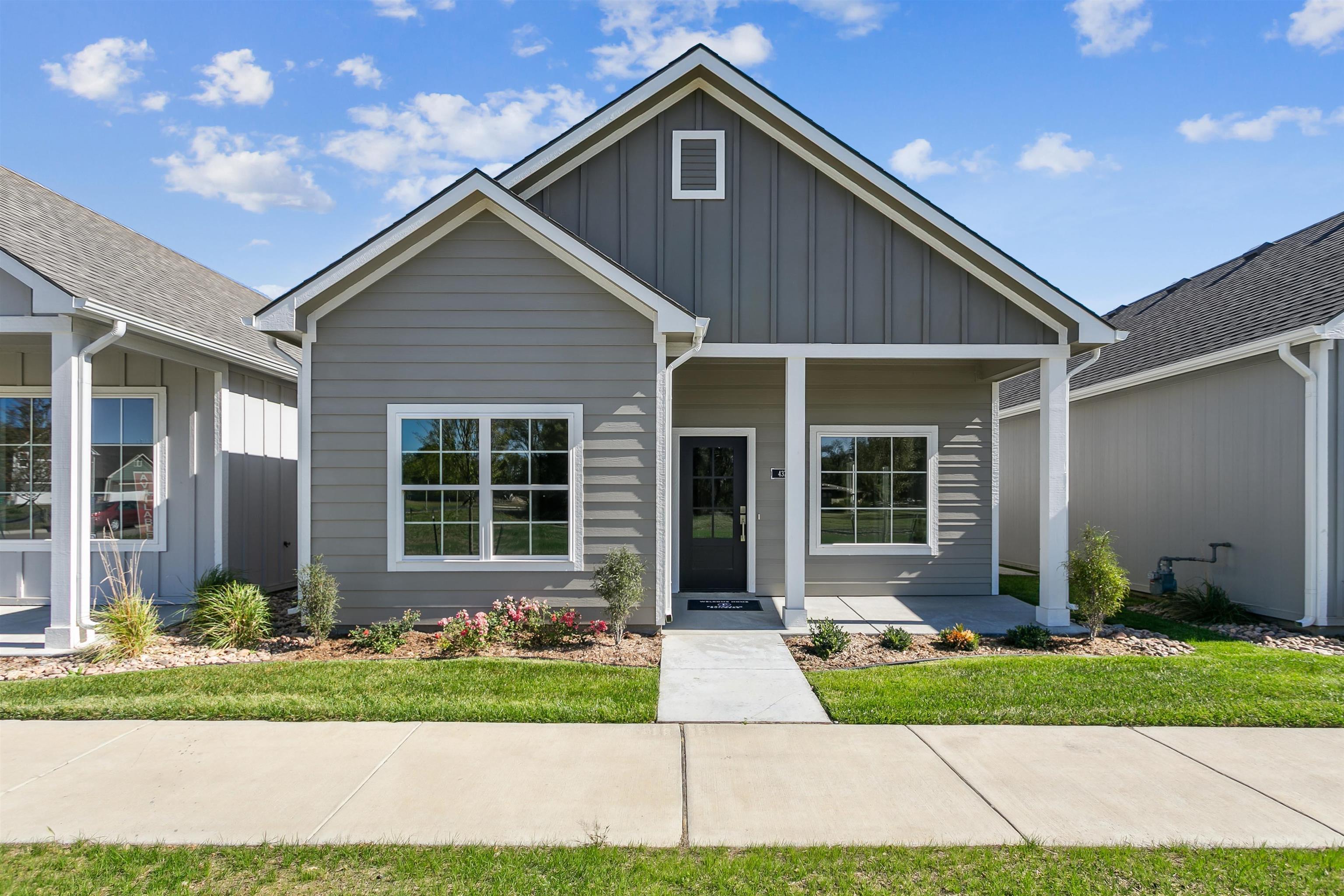 437 E Lexington Ln (Aspen)