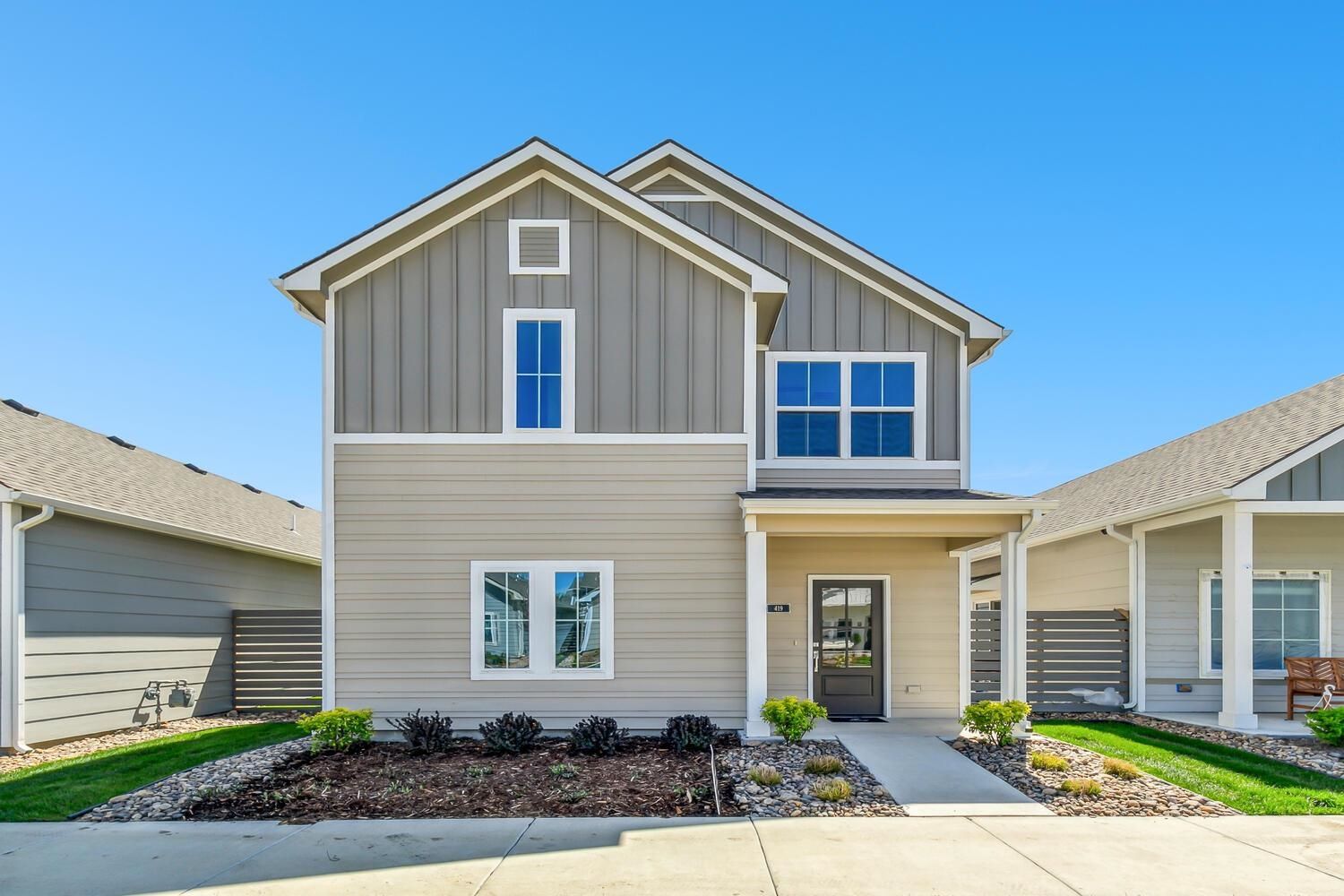 419 E Park Pl (Cypress)